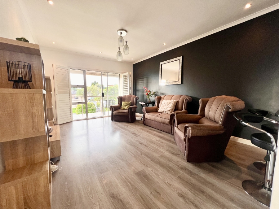 3 Bedroom Property for Sale in Flamingo Vlei Western Cape